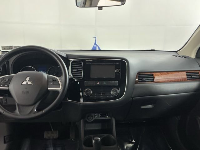 Used 2015 Mitsubishi Outlander SE AWD/4WD image 31