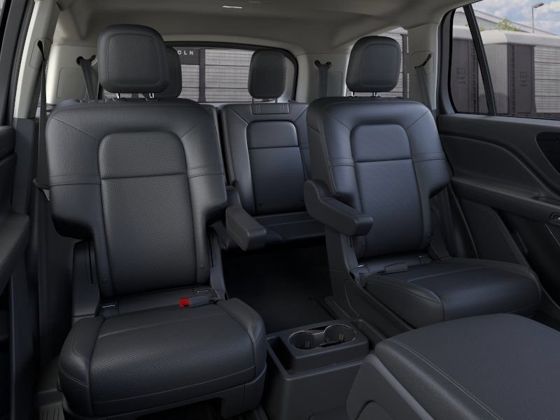 New 2026 Lincoln Aviator AWD image 12