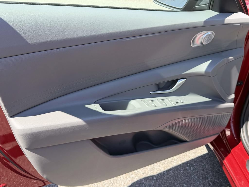 Certified 2023 Hyundai Elantra SEL FWD image 16