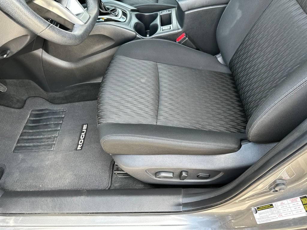 Used 2019 Nissan Rogue SV AWD/4WD image 24