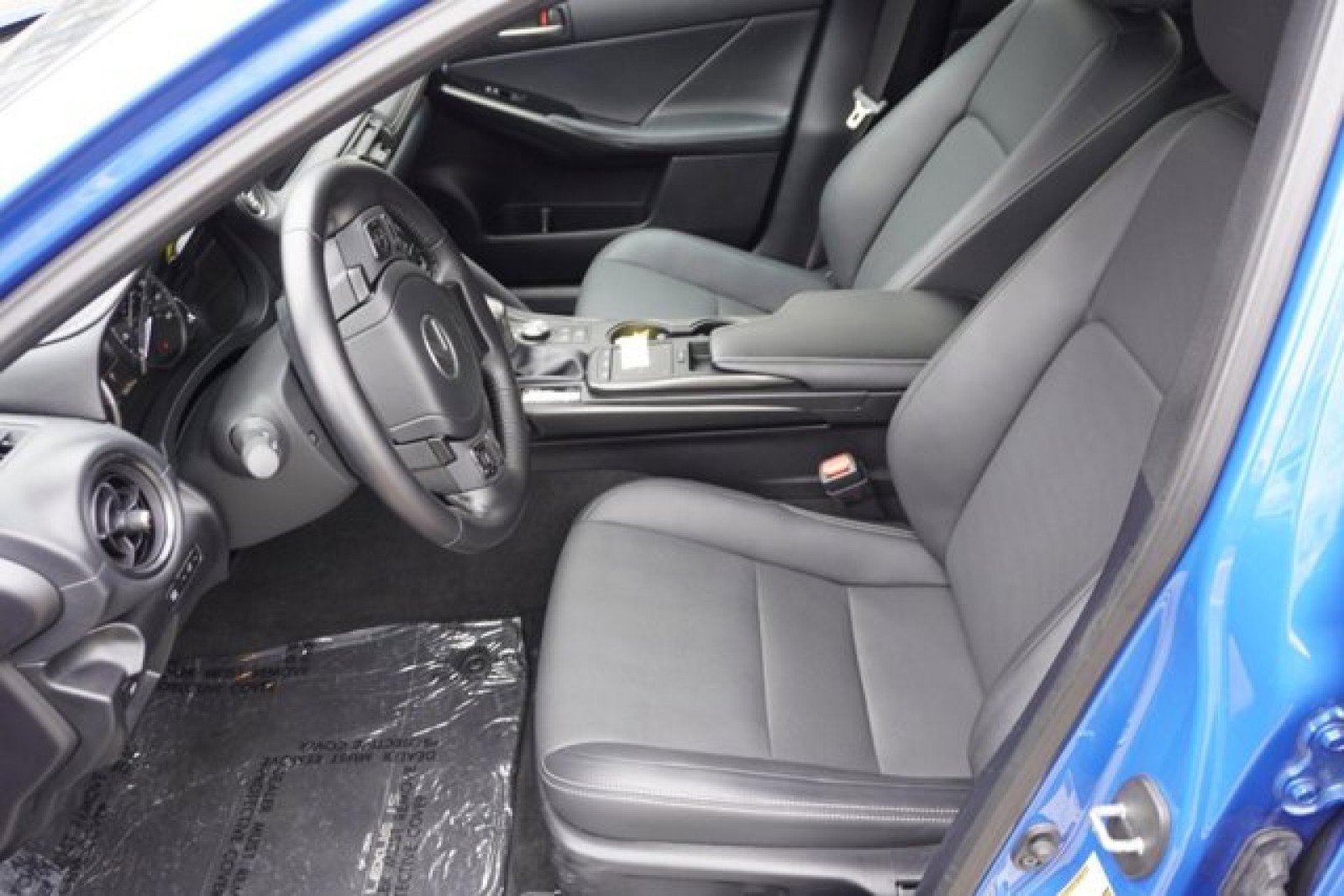 Used 2023 Lexus IS 300 w/ Comfort Package image 14