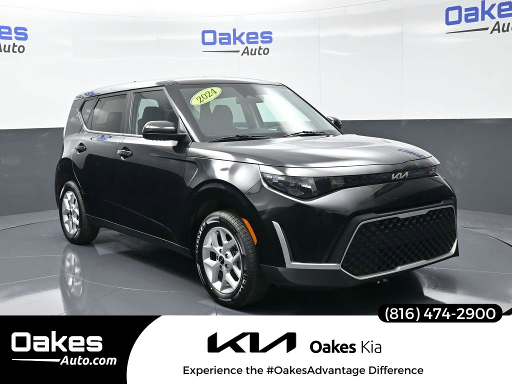 Certified 2024 Kia Soul LX w/ Option Group 015 image 1