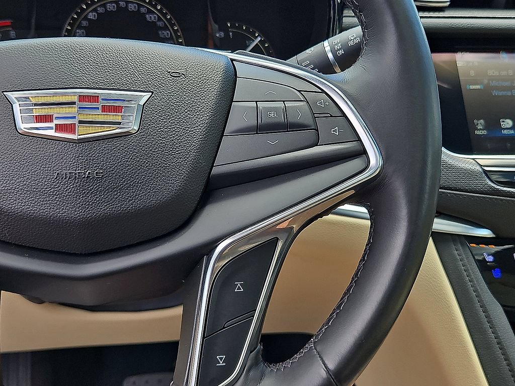 Used 2018 Cadillac XT5 Premium Luxury w/ Driver Assist Package AWD/4WD image 21