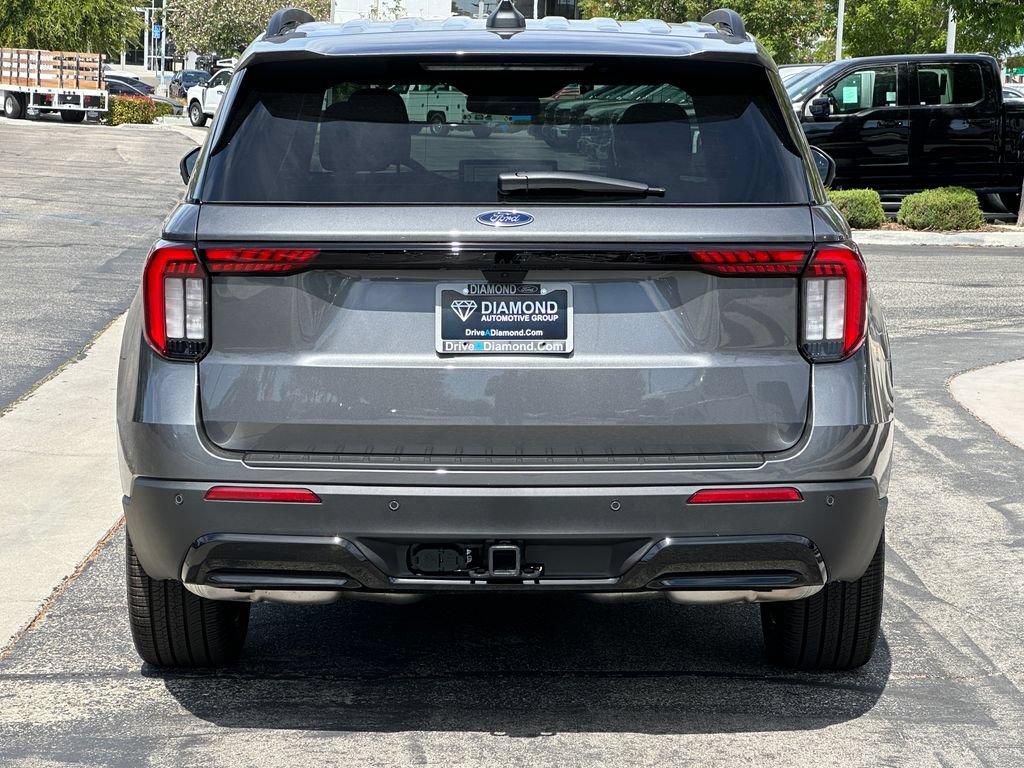 New 2026 Ford Explorer ST-Line w/ ST-Line Street Pack RWD image 6