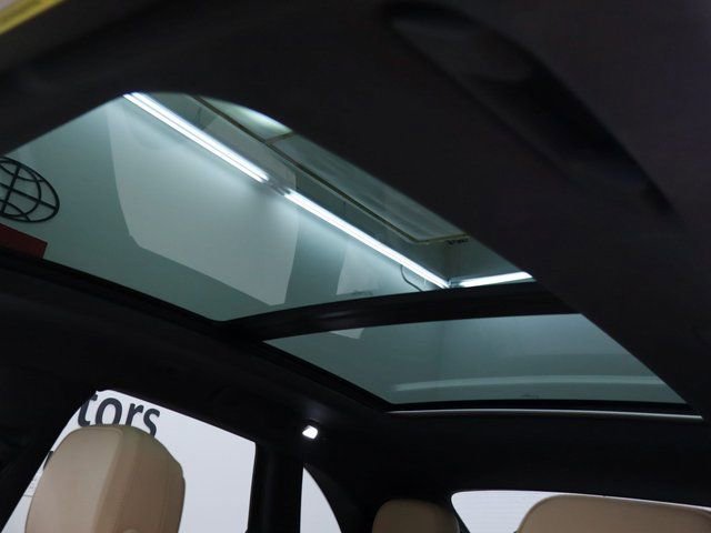 New 2024 Porsche Macan image 22