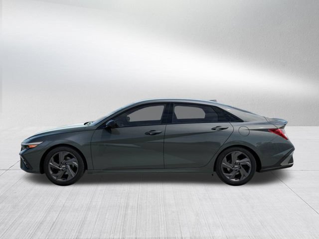 New 2026 Hyundai Elantra Sport FWD image 3
