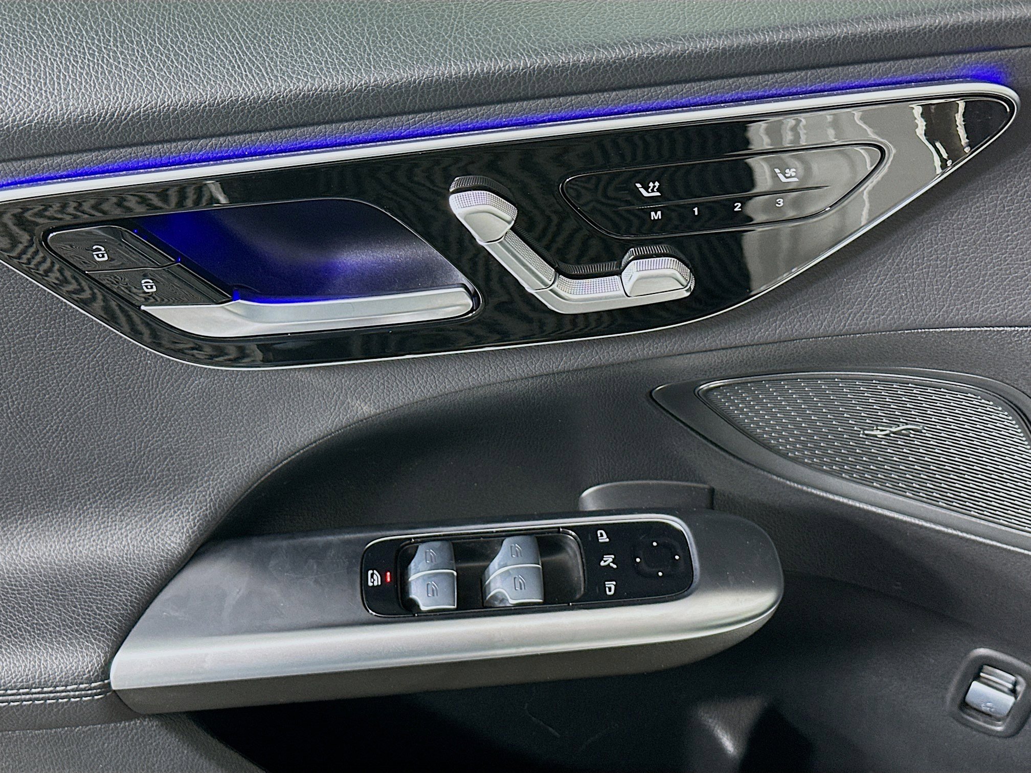 Used 2024 Mercedes-Benz C 300 Sedan image 15