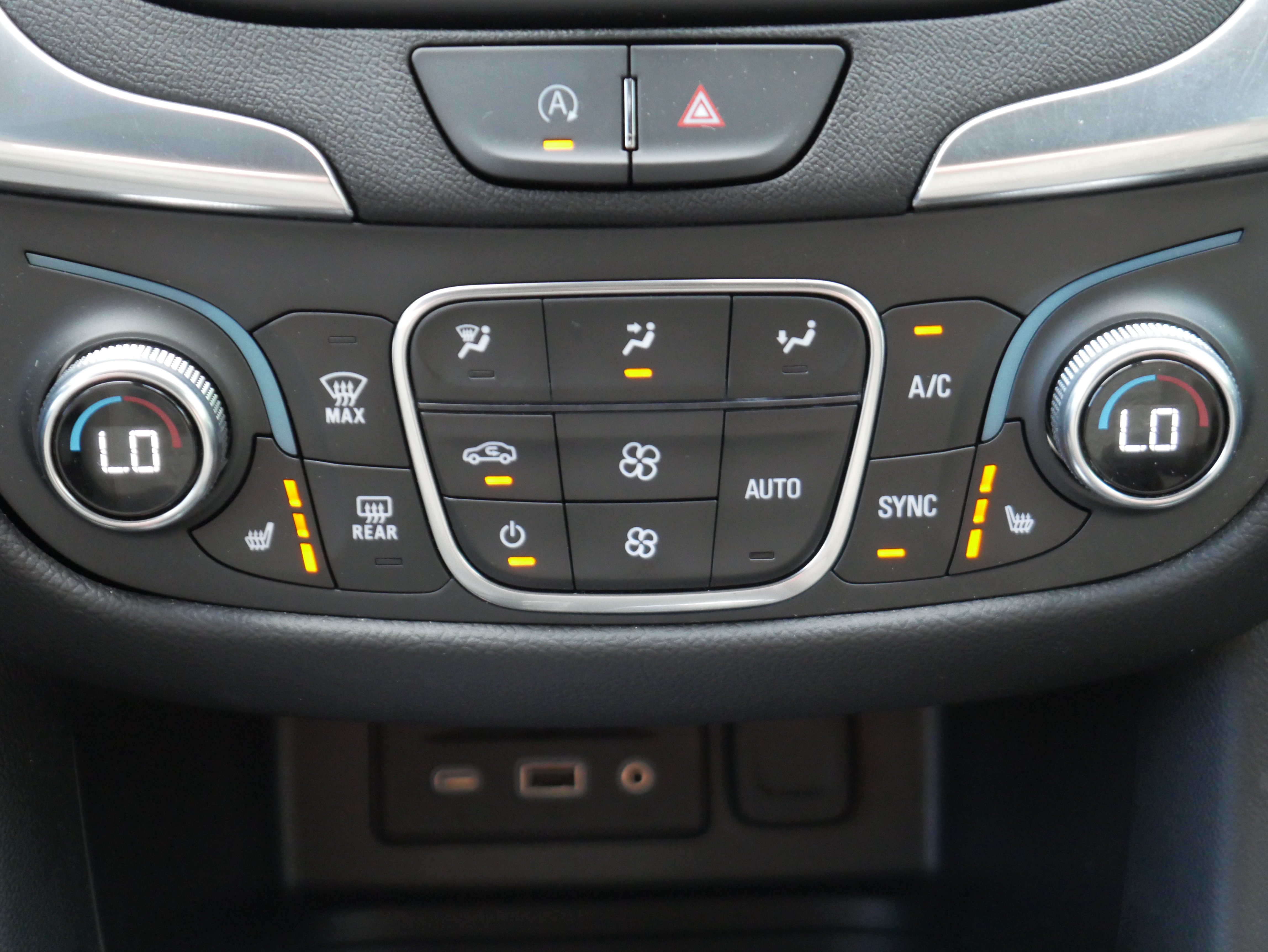 Certified 2024 Chevrolet Equinox LT AWD/4WD image 19