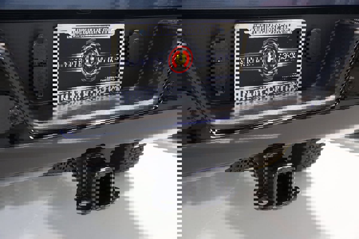 Used 2026 Chevrolet Silverado 2500 Custom w/ Custom Value Package image 4