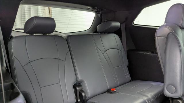 Used 2024 Buick Enclave Premium image 19