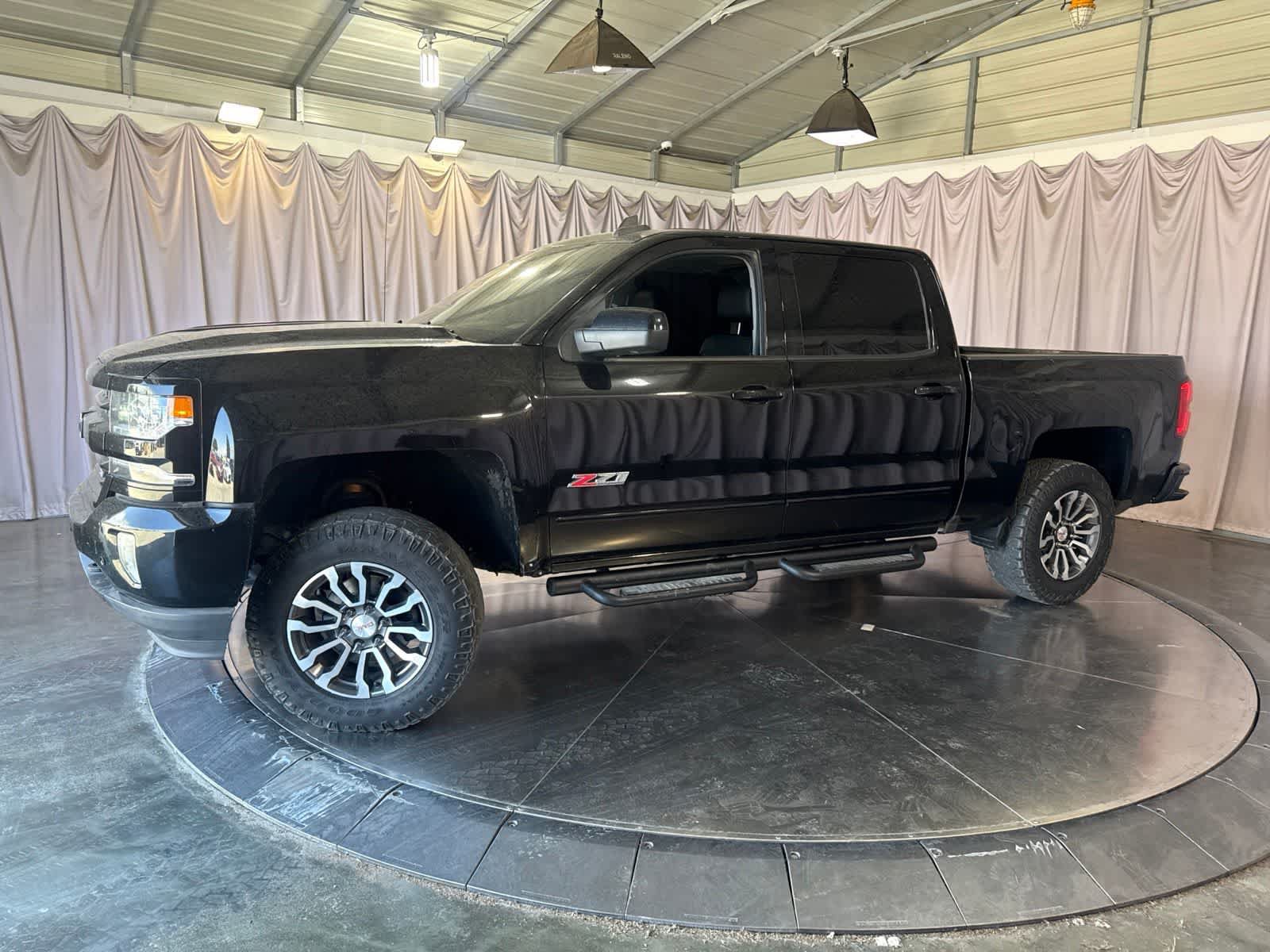Used 2017 Chevrolet Silverado 1500 LTZ Z71 w/ LTZ Plus Package AWD/4WD image 8
