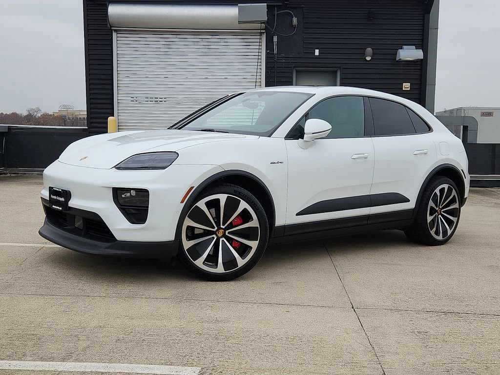 Used 2025 Porsche Macan 4S Electric image 1