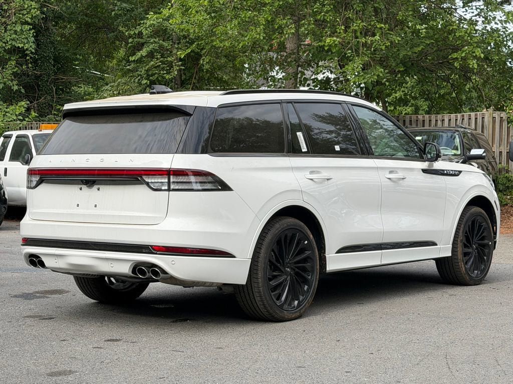 New 2026 Lincoln Aviator Reserve w/ Luxury Package AWD/4WD image 5