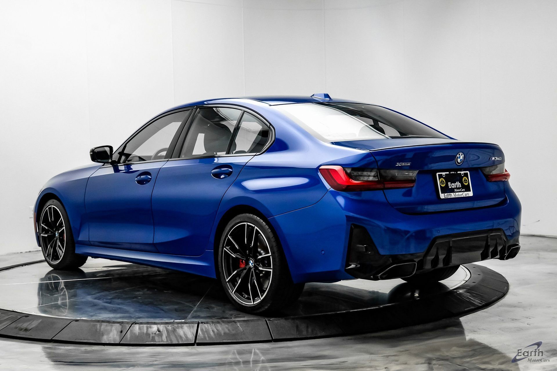 Used 2024 BMW M340i xDrive image 9