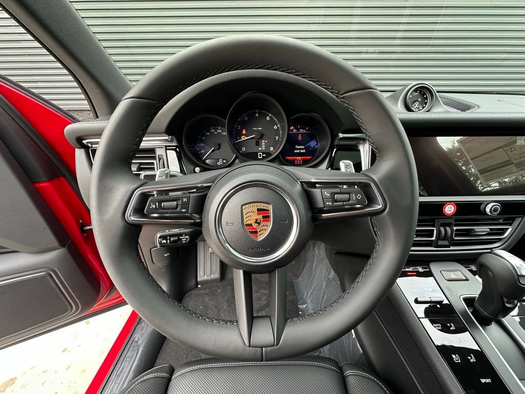 Certified 2026 Porsche Macan Turbo AWD/4WD image 16