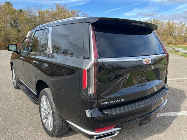 Certified 2023 Cadillac Escalade Premium Luxury image 23