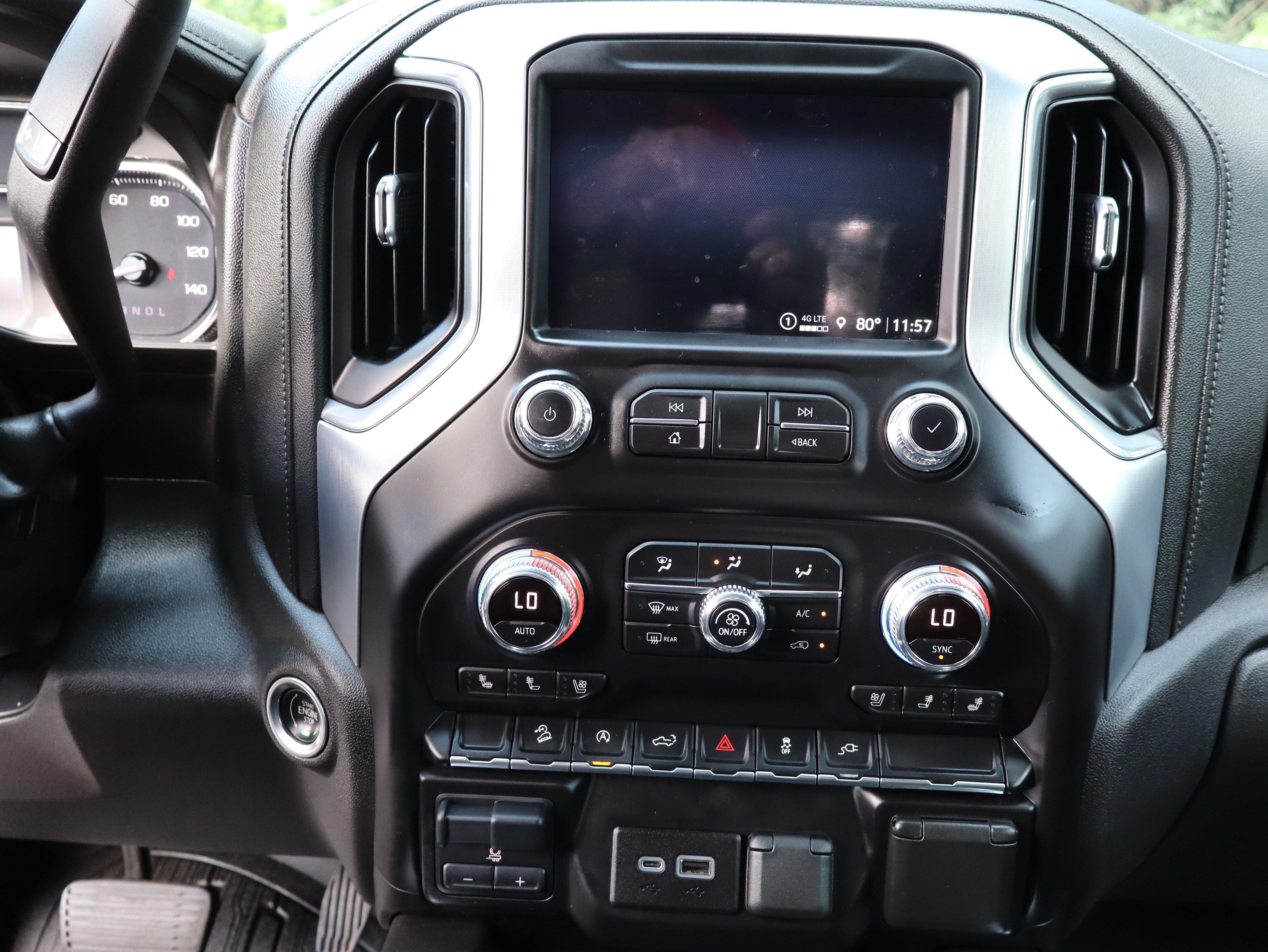 Used 2021 GMC Sierra 1500 SLT w/ SLT Premium Package AWD/4WD image 32