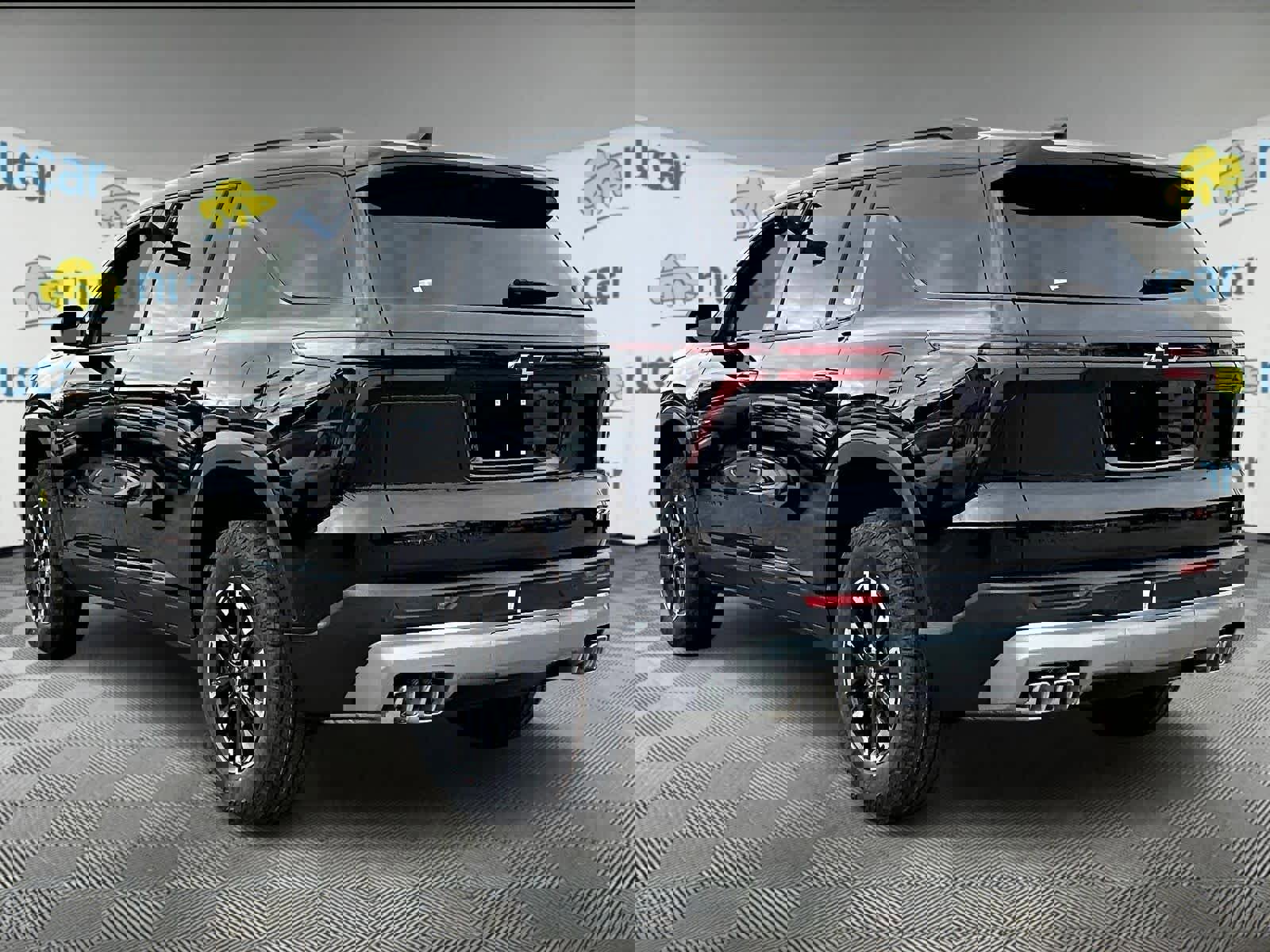 New 2026 Chevrolet Traverse Z71 w/ Enhanced Driving Package image 5