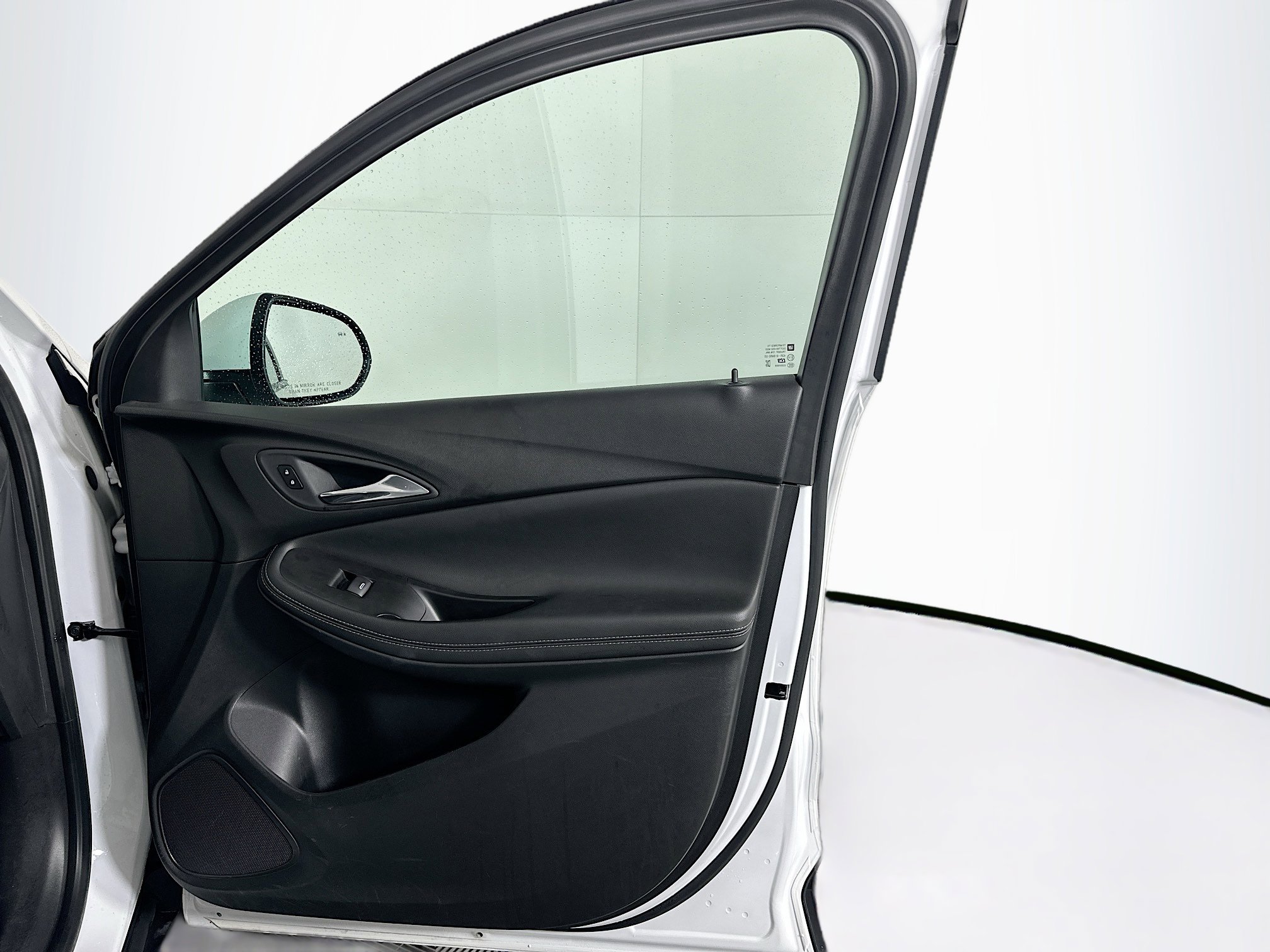 Used 2025 Buick Encore GX Preferred FWD image 31