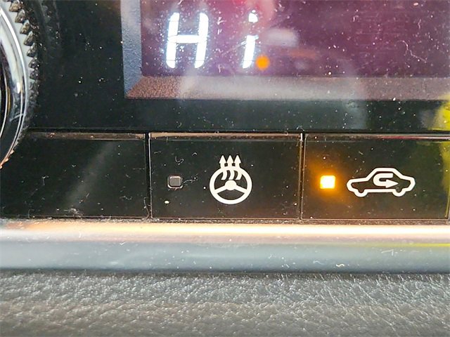 Used 2024 Nissan Rogue SV w/ SV Premium Package image 24