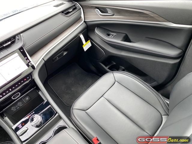 New 2026 Jeep Grand Cherokee Limited w/ Limited Altitude Package image 17