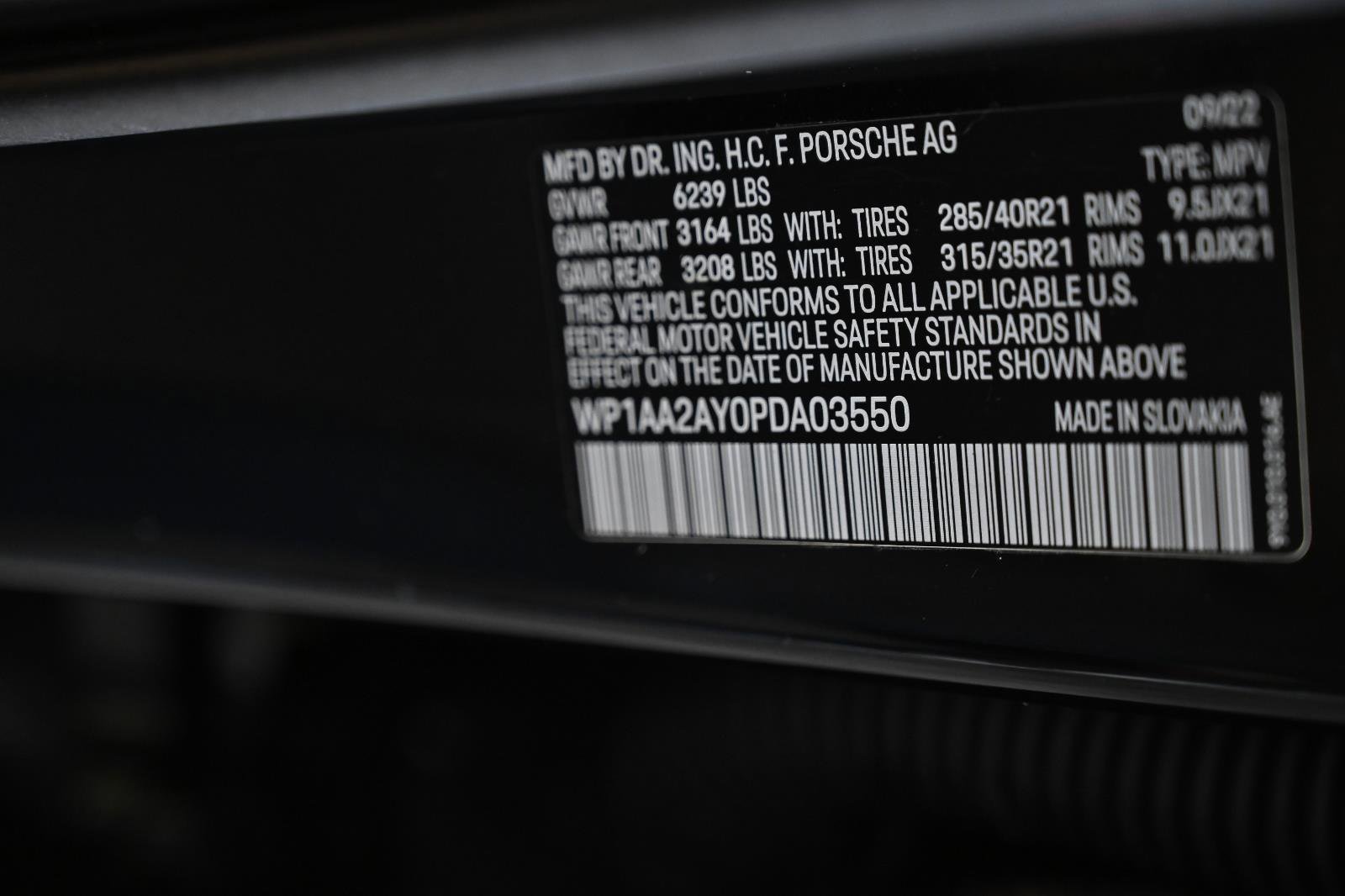 Used 2023 Porsche Cayenne image 35