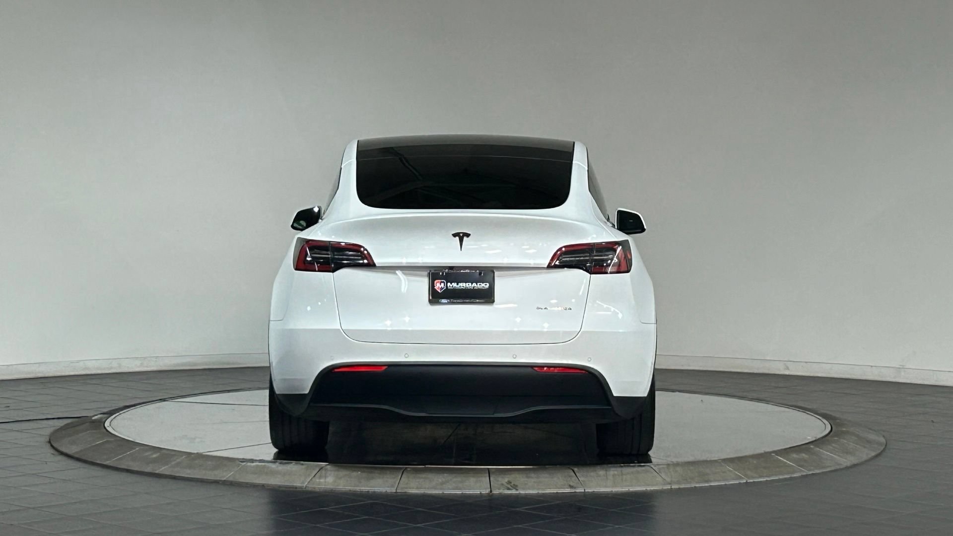Used 2022 Tesla Model Y Long Range AWD/4WD image 8
