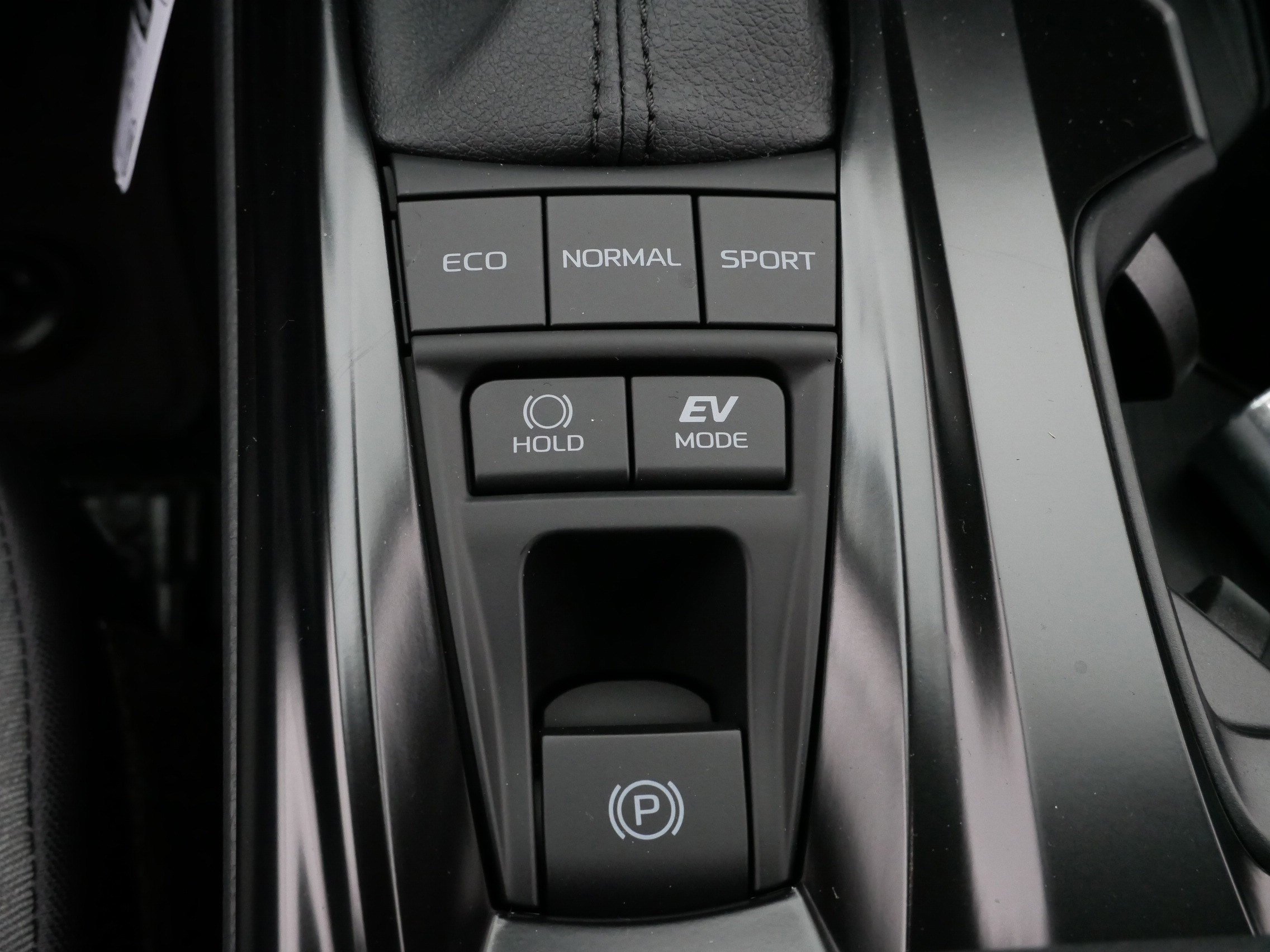 Used 2026 Toyota Camry LE image 30