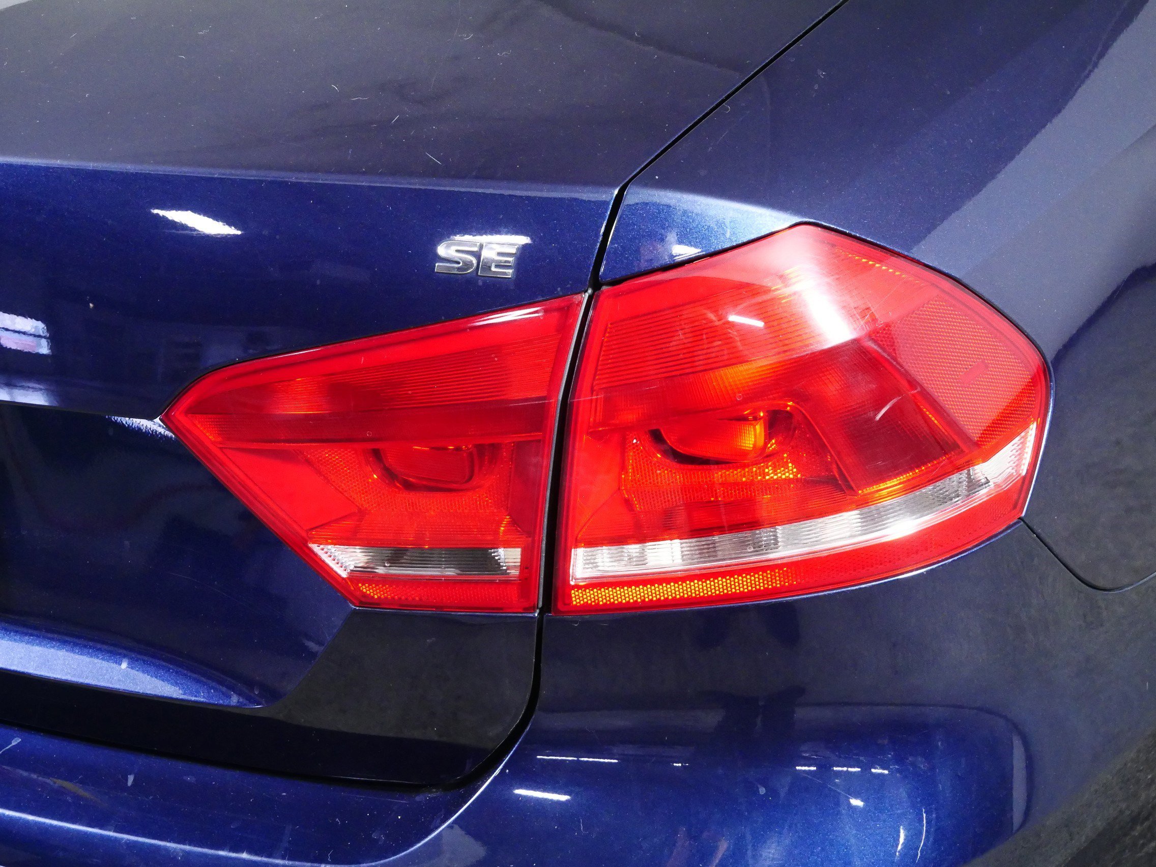 Used 2013 Volkswagen Passat 2.5 SE image 17