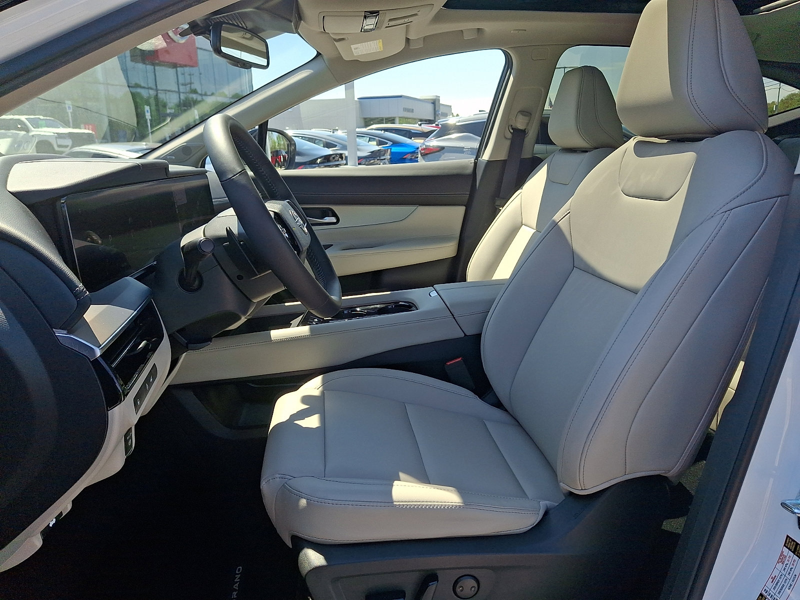 Certified 2025 Nissan Murano SL w/ Cargo Package image 14