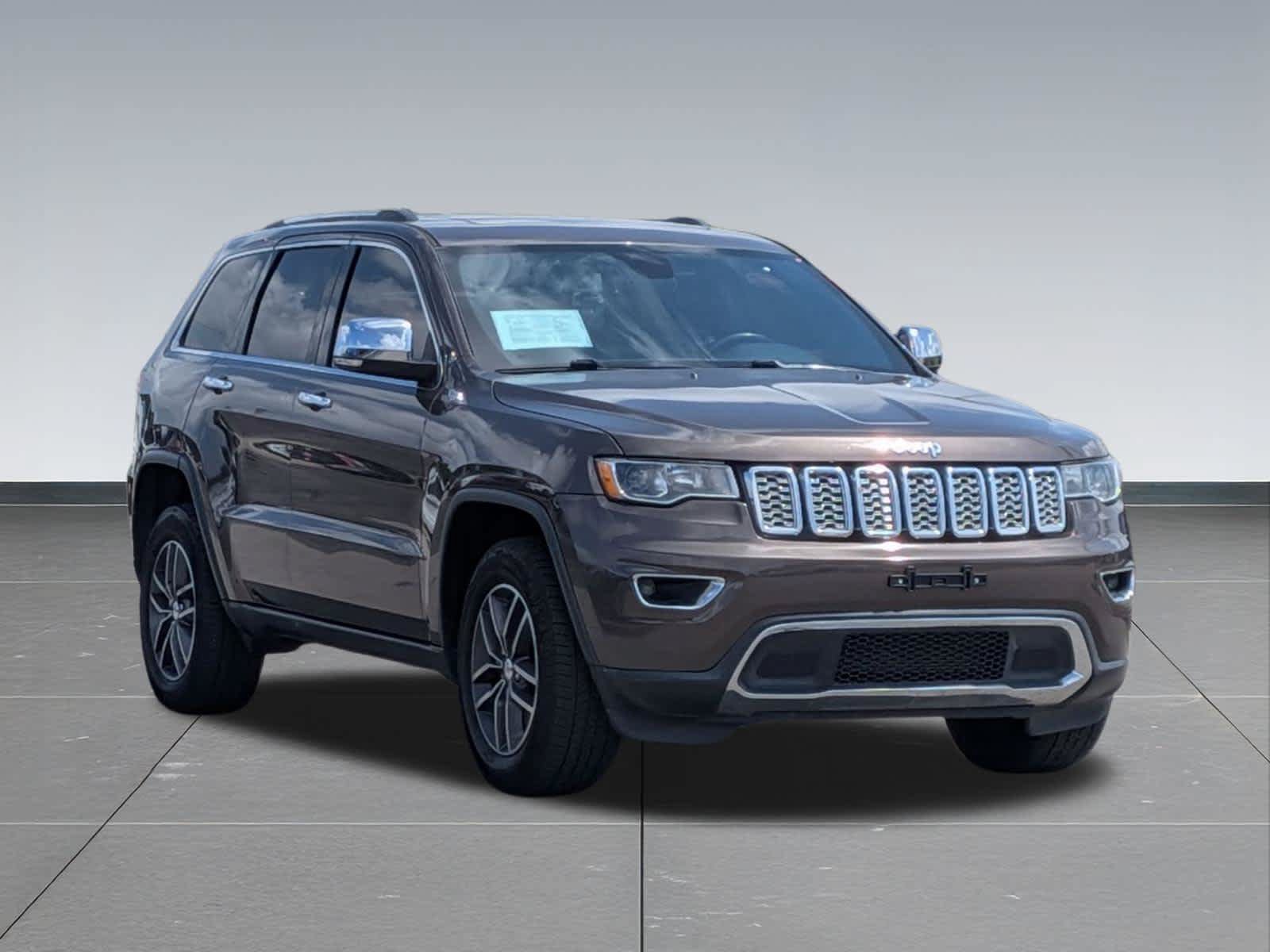 Used 2017 Jeep Grand Cherokee Limited AWD/4WD image 7