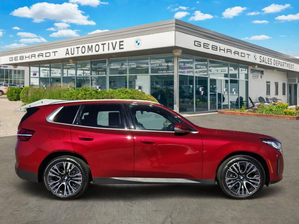 Certified 2025 BMW X3 xDrive30i w/ Premium Package image 4