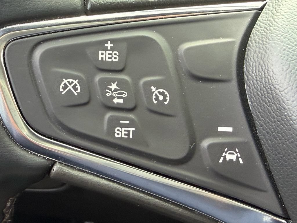 Used 2023 Chevrolet Equinox LT FWD image 30