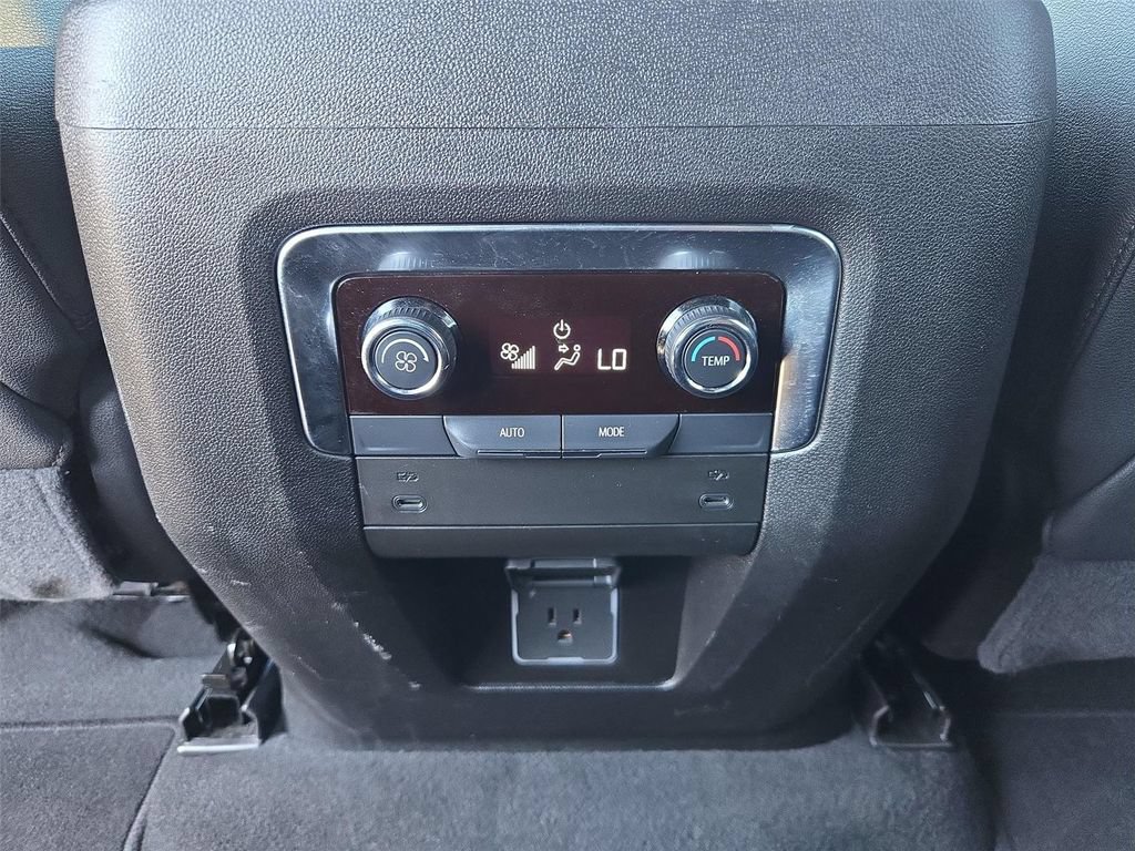 Certified 2025 Chevrolet Suburban RST w/ Sun And Tow Package RWD image 14