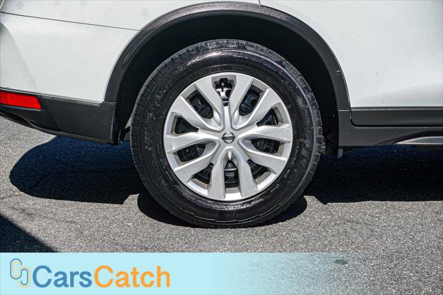 Used 2017 Nissan Rogue S image 16