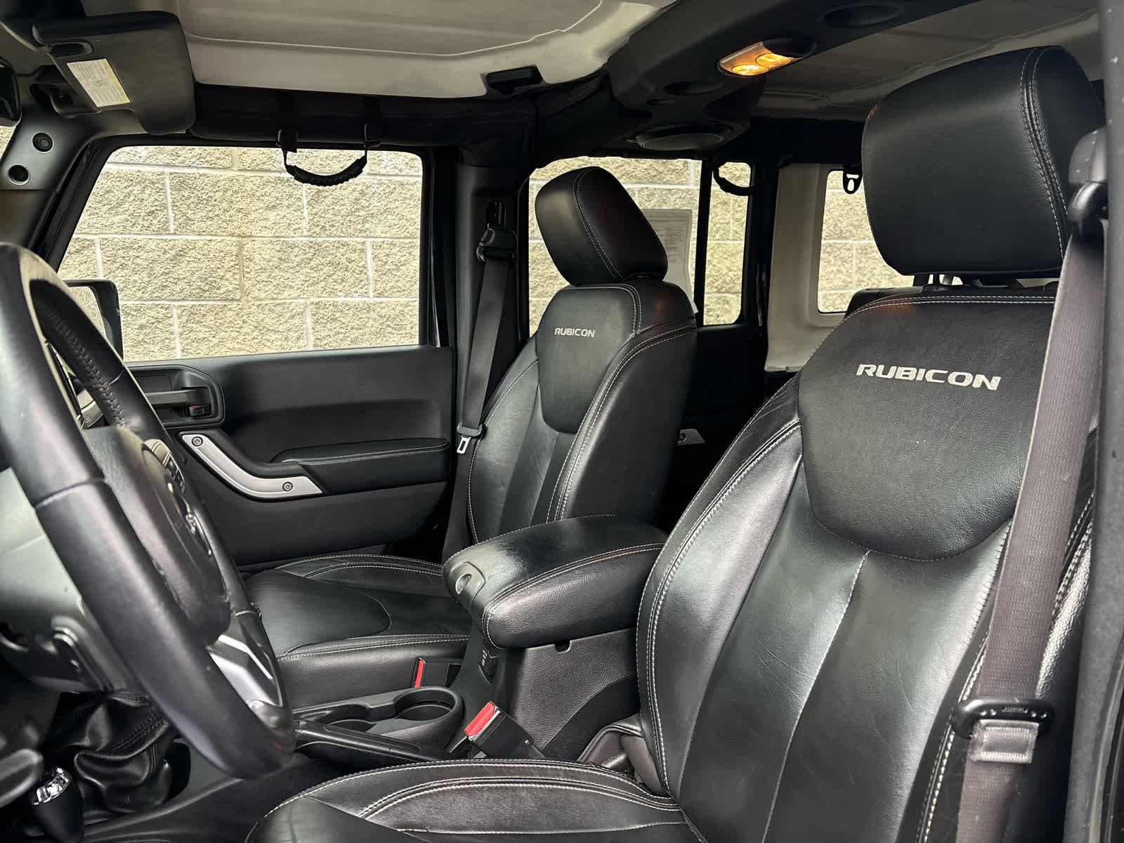 Used 2014 Jeep Wrangler Unlimited Rubicon image 14