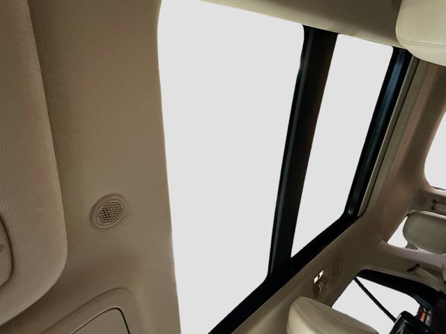 Used 2020 Ford Explorer Platinum w/ Premium Technology Package AWD/4WD image 24