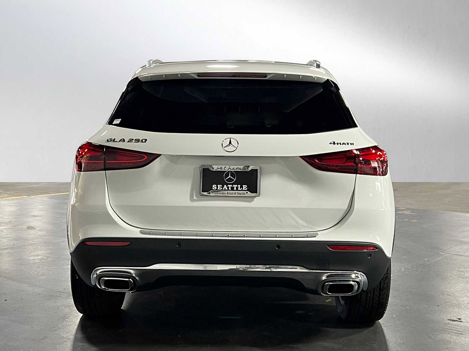 Used 2025 Mercedes-Benz GLA 250 4MATIC image 7