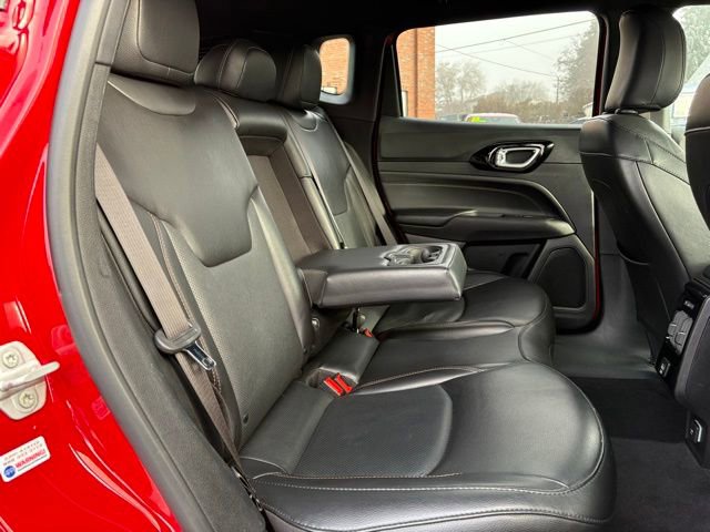 Used 2023 Jeep Compass Limited image 30