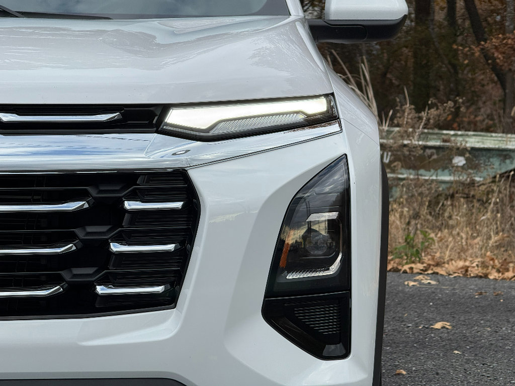 Used 2025 Chevrolet Equinox LT image 13