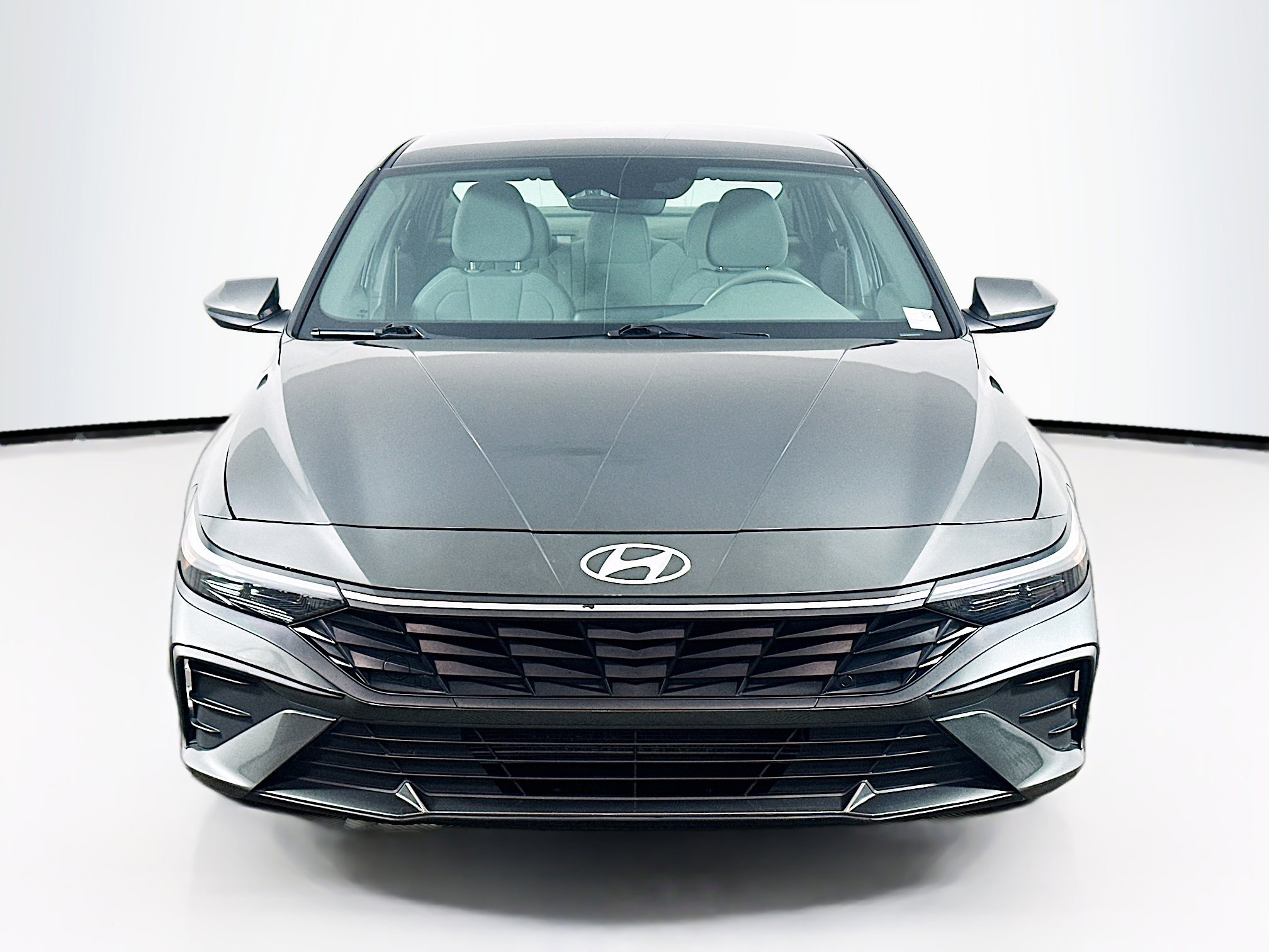 Used 2024 Hyundai Elantra SEL image 2