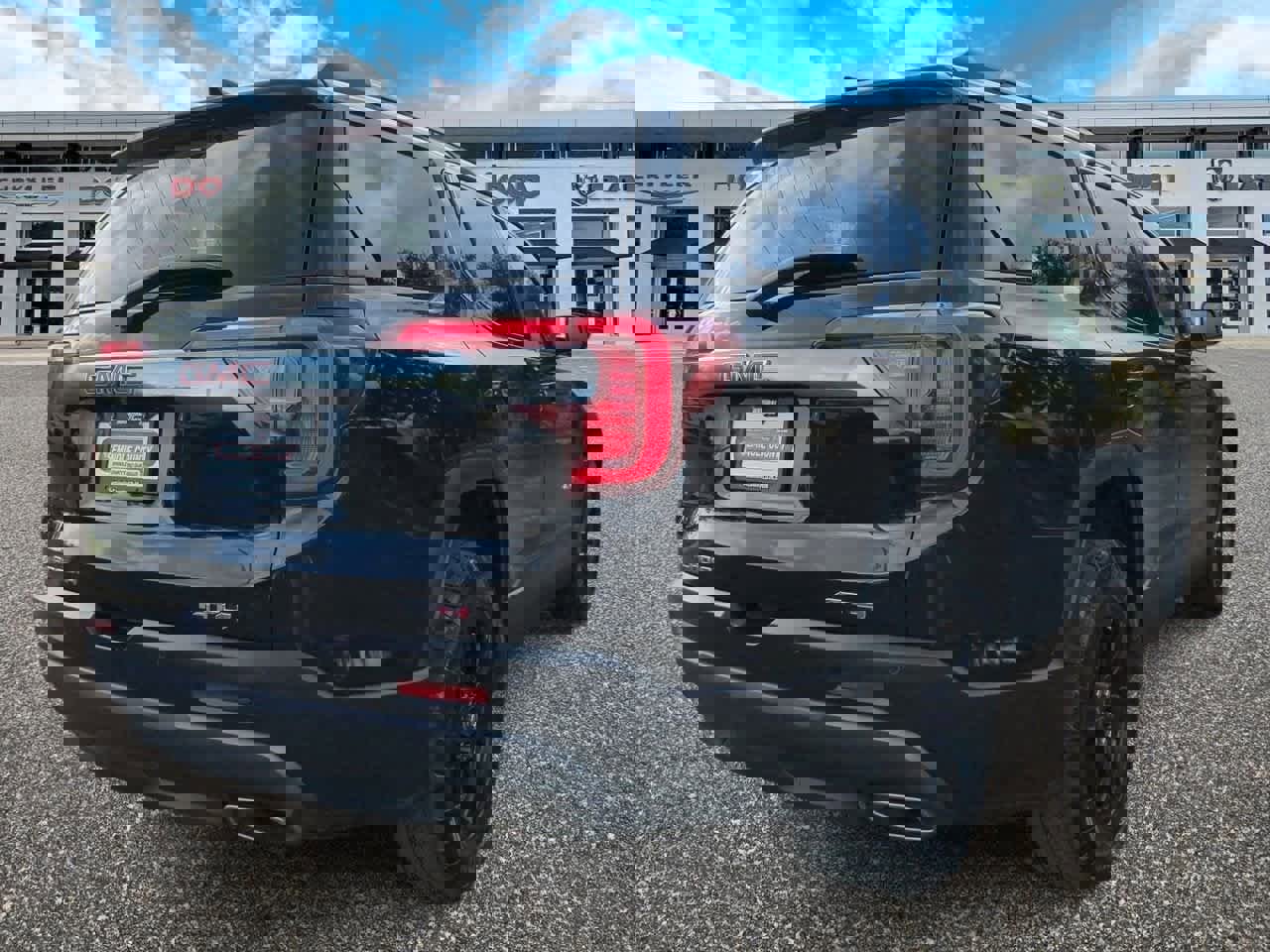 Used 2023 GMC Acadia AT4 w/ Technology Package image 8