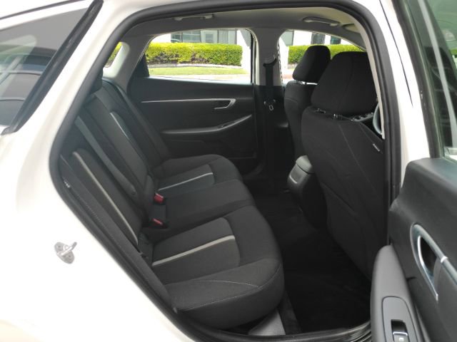 Used 2024 Hyundai Sonata SEL FWD image 25
