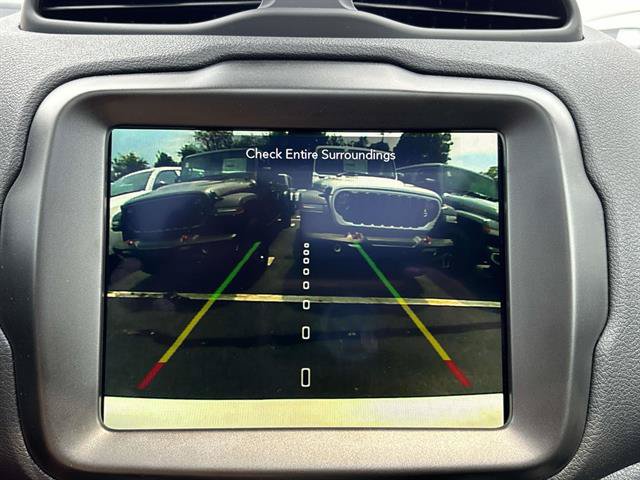 Certified 2023 Jeep Renegade Latitude w/ Sun/Sound Group AWD/4WD image 24