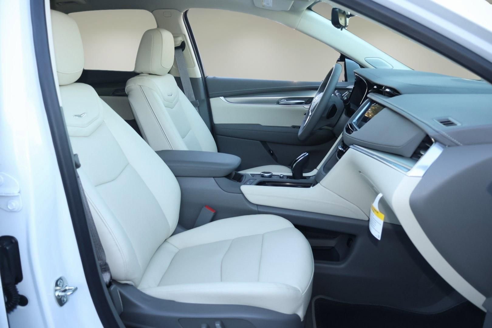 New 2026 Cadillac XT5 Premium Luxury w/ Driver Assist Package image 18