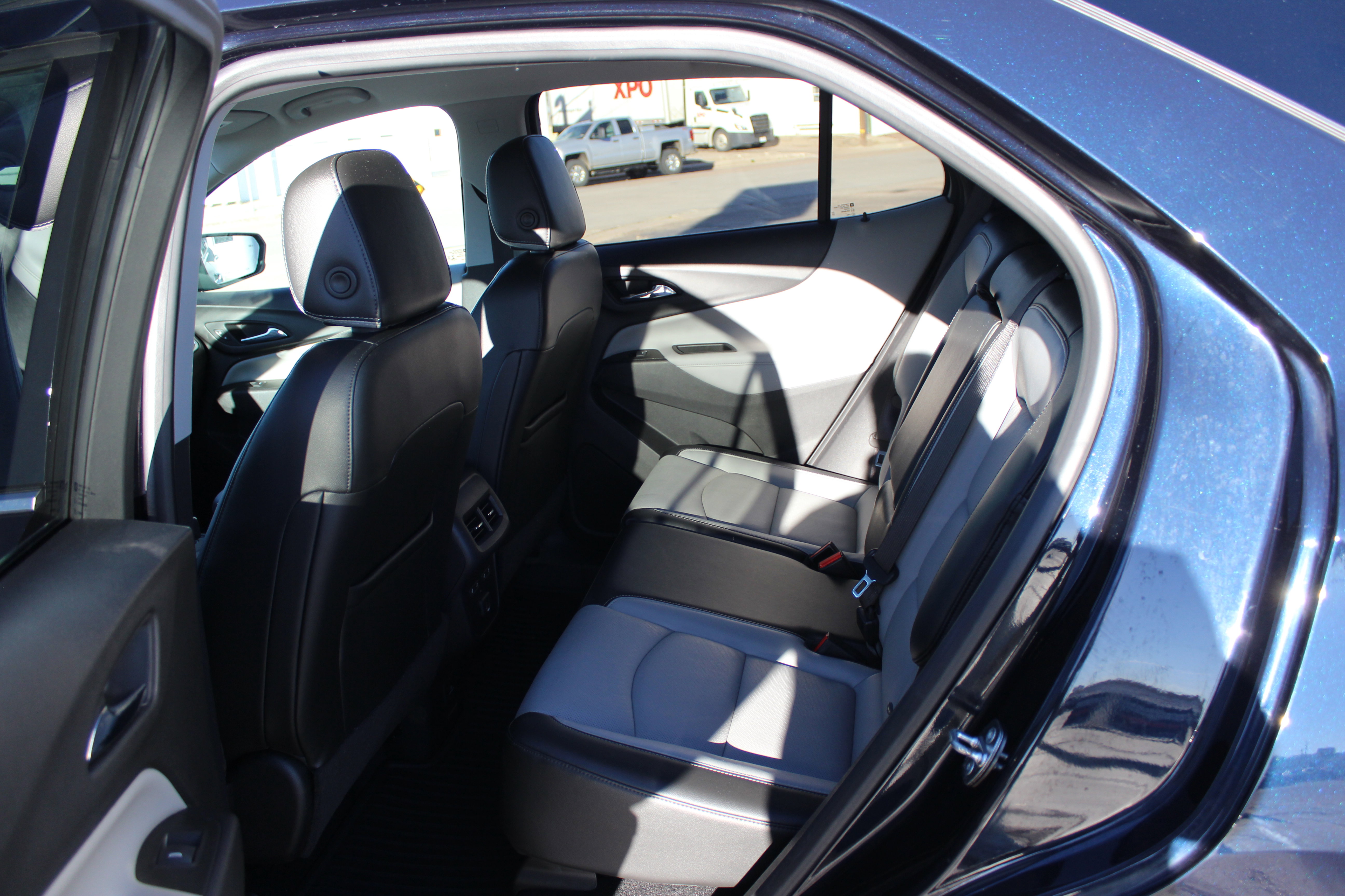 Used 2020 Chevrolet Equinox Premier image 19