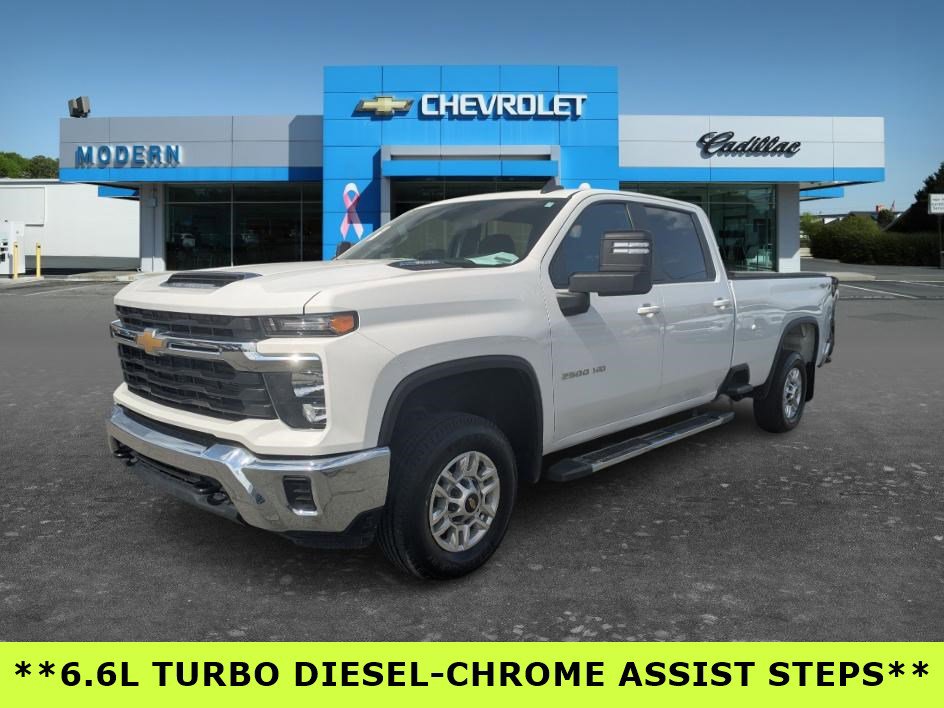 Used 2024 Chevrolet Silverado 2500 LT AWD/4WD image 1