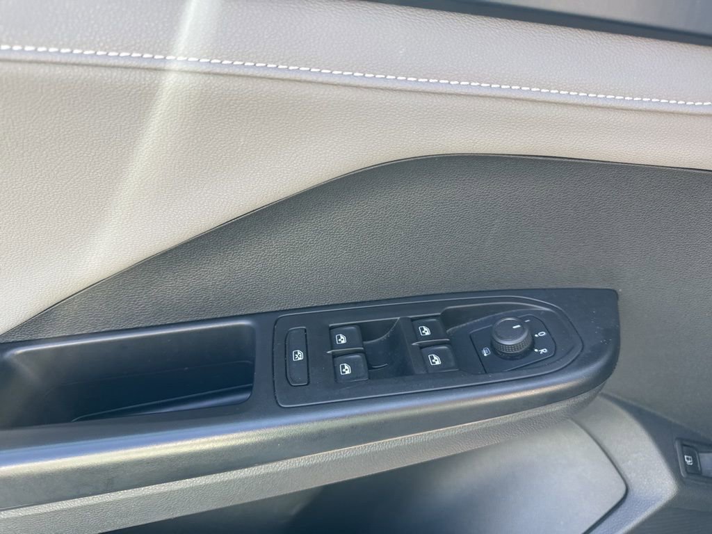 Used 2024 Volkswagen Taos SE image 17