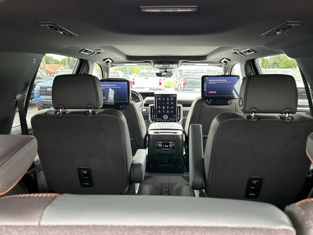 New 2026 GMC Yukon AT4 w/ AT4 Premium Plus Package AWD/4WD image 12