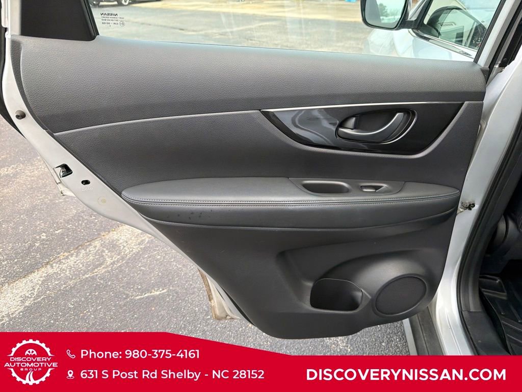 Certified 2020 Nissan Rogue S image 30